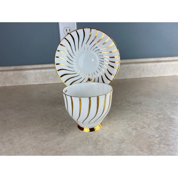 Sutherland H&M White With Gold Swirl 50th Anniversary  Fine Bone China  Tea Cup - Picture 3 of 9